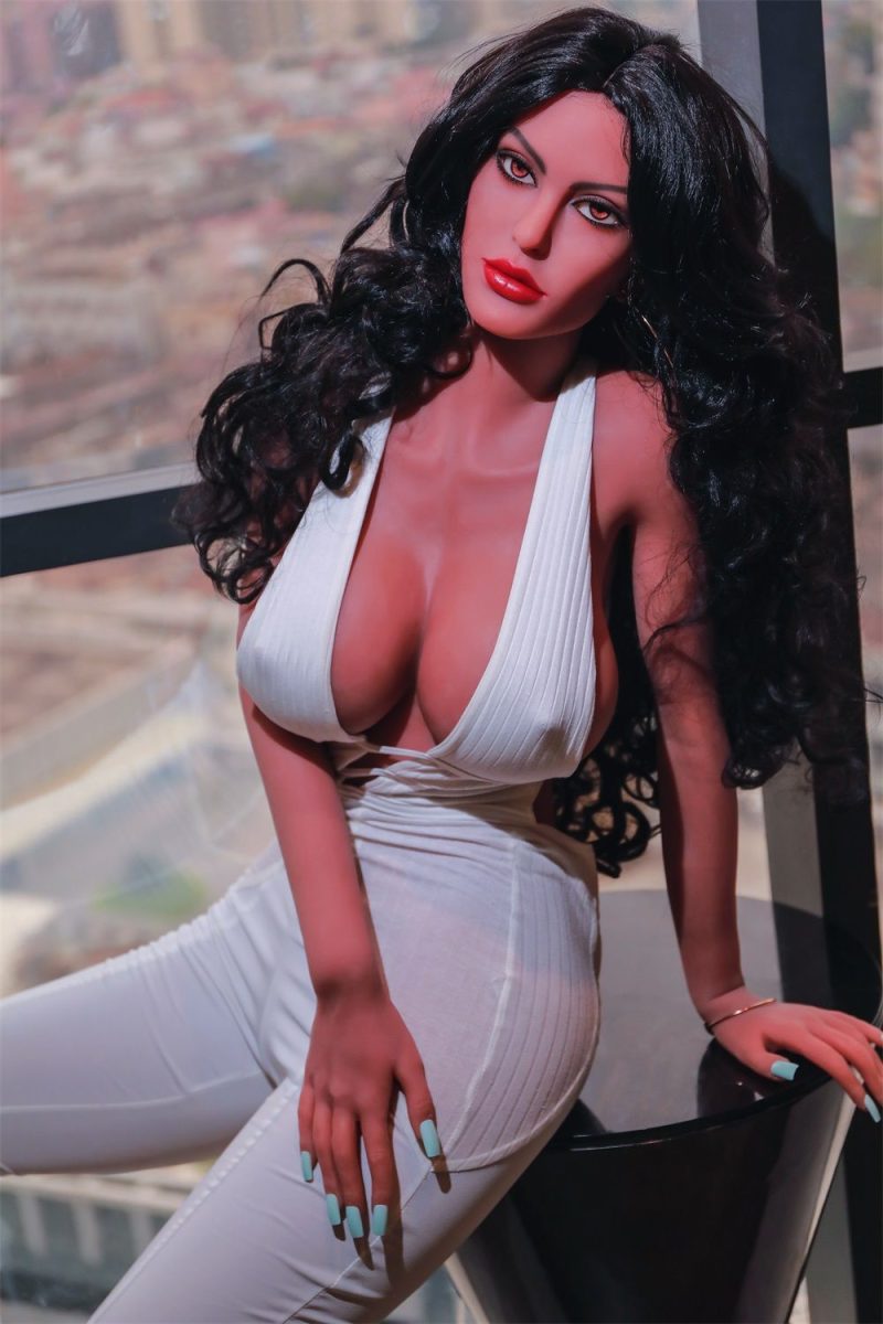 Molly real sex doll12